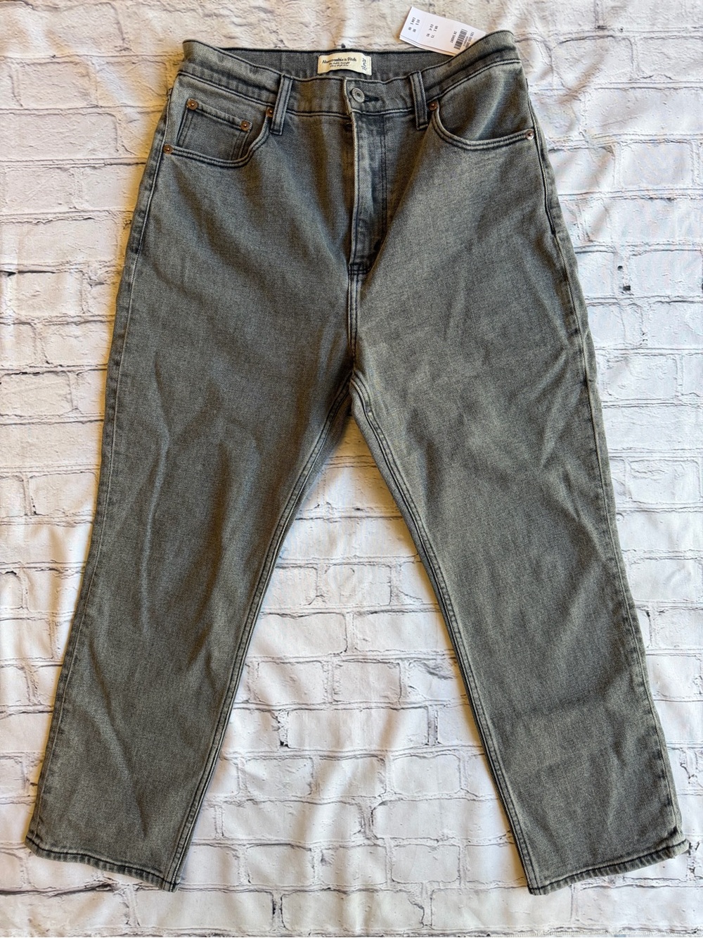 Abercrombie & Fitch The Ankle Straight Ultra High Rise 28 New NWT Black 6 Short